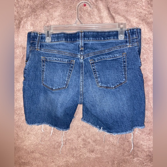 Isabel Maternity by Ingrid & Isabel-Under Belly Maternity Jean Shorts-size 4-EUC - Picture 2 of 3